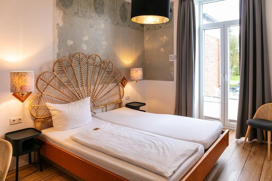 Hotel Bethanien ランゲオーク エクステリア 写真